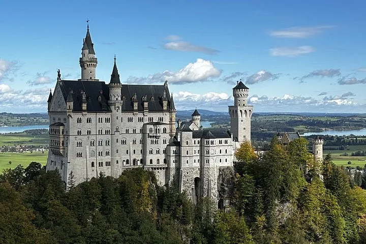 Private guide and minivan on a Neuschwanstein Castle tour from Munich, Bavaria, Germany