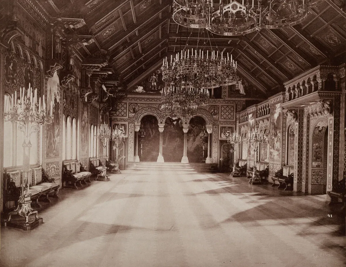 Historic photochrom of the Singers' Hall inside Neuschwanstein, seen on the guided tour of a Neuschwanstein castle tour from Munich, Bavaria